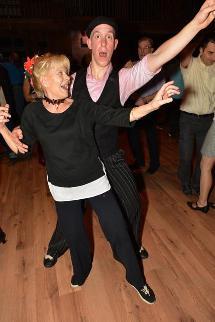 min 2015 12 19 station danse 092